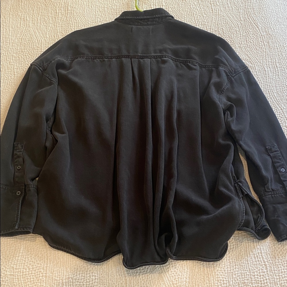 Everlane - TENCEL Boxy Shirt - Black - Picture 7 of 7